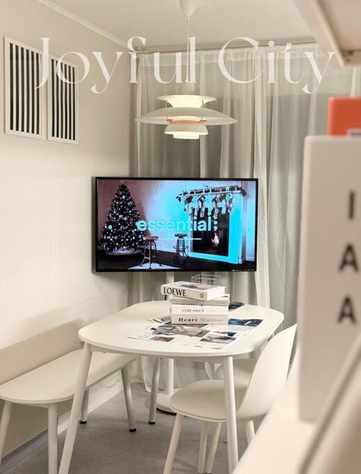 Apartment Joyful