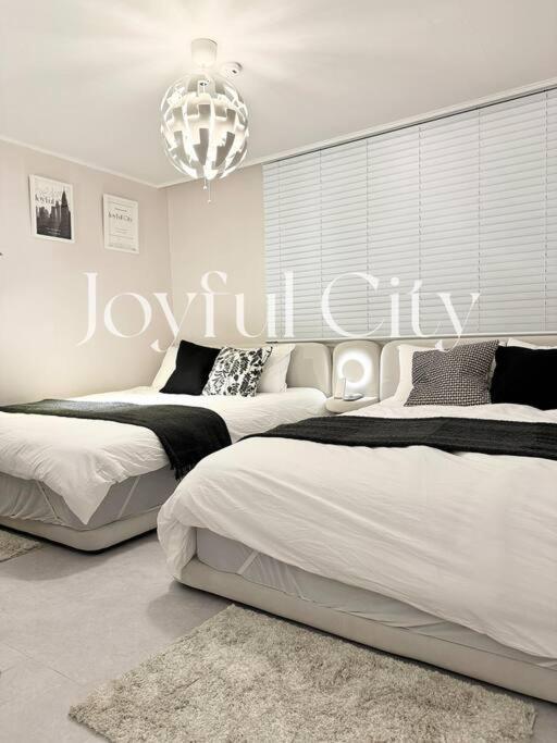 Joyful * Seoul